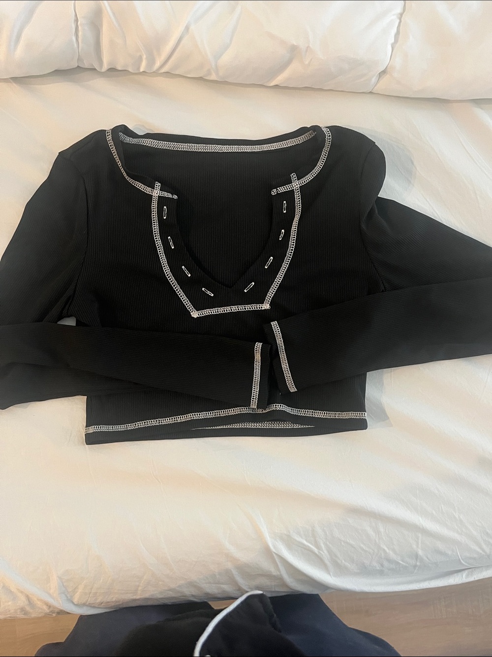 SHEIN Black Cropped Long Sleeve Top with White Contrast Stitching